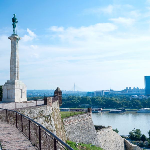 Izdavanje i prodaja nekretnina u Beogradu CENTAR NEKRETNINE ARANDJELOVAC